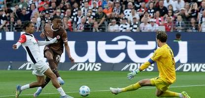 Fußball-Bundesliga: Eintracht Frankfurt geht die Luft aus, der FC St. Pauli kurz vorm Klassenerhalt