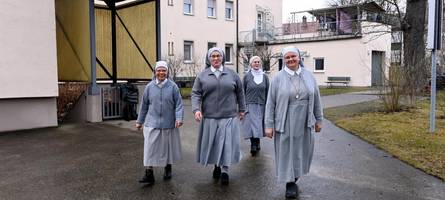 unter glaubensschwestern, an der tanke, im park: so besonders wohnt es sich in oberhausen