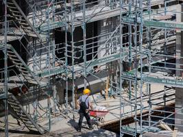 Häuser und Wohnungen: Die Preise für Immobilien ziehen stark an – vorerst