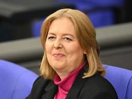 Nachfolge von Saskia Esken: Parteikreise: Bärbel Bas soll SPD-Vorsitzende werden