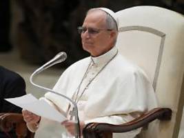 selenskyj lädt pontifex ein: papst leo xiv. fordert weniger aggression von den medien