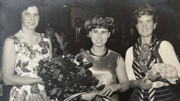 „Vierländer Rosenkönigin“: So sieht das Trio 63 Jahre später aus