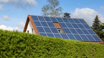 Solarenergie: Bundesnetzagentur will Solaranlagen stärker an Netzkosten beteiligen