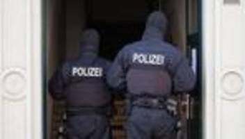 bundesweite ermittlungen: haus von reichsbürger-leitung im südwesten durchsucht