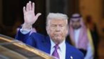 Der US-Überblick am Morgen: Trump hebt Sanktionen gegen Syrien auf und entzieht Harvard Fördergeld