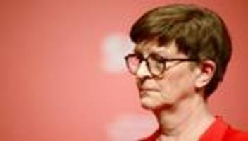 SPD: Esken beklagt öffentliche Jagd und unangemessene Debatten