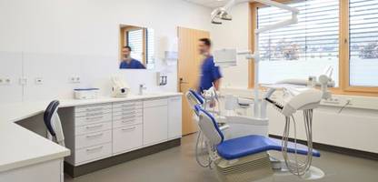 Patienten über Zwei-Klassen-Medizin: »Man bekommt oft leichter einen Termin, wenn man einfach vor dem Tresen steht«