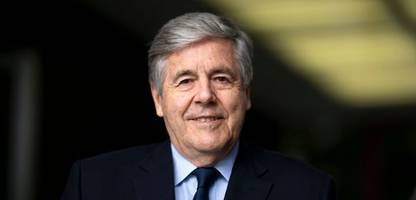 ex-banker josef ackermann rettet seine seele