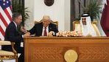 Der US-Überblick am Morgen: Trump bleibt Ukraine-Gesprächen fern, Musk soll Wählern Geld schulden