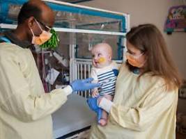 Ganz sicher ein Durchbruch: Neue Gentherapie hilft erstmals Baby in den USA