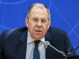 Pöbeleien gegen Selenskyj: Putin kneift, Lawrow ätzt gegen alles und jeden