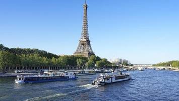 berliner abgeordnete beschweren sich über hotel in paris