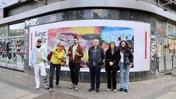 plakatkunst, die brücken über den atlantik schlägt