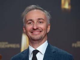 vip vip, hurra!: jan böhmermann regelt das für uns 