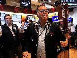 Inflation macht Sorgen: Hoffnung auf Zolleinigung treibt Wall Street