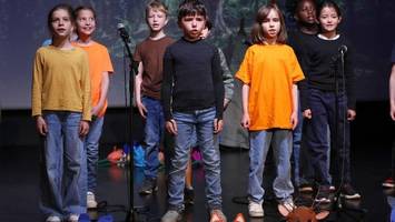 Mini-Eurovision Song Contest in Mitte: 500 Schüler mit bunter Show