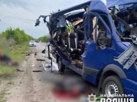 Am Tag nach Istanbul-Gesprächen: Ukraine beklagt viele Tote nach Angriff auf Bus