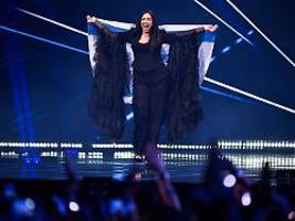 crew und publikum bespritzt: farbbeutelanschlag überschattet israels esc-auftritt