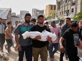 neue verhandlungen in katar: palästinenser melden dutzende tote im gazastreifen