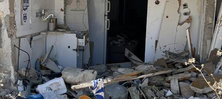 Das zertrümmerte Paradies: Wie Menschen in Israel versuchen, ihren Kibbuz wieder aufzubauen