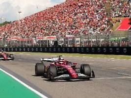 Verstappen krönt RB-Jubiläum: Hamilton und Ferrari feiern bemerkenswerte Auferstehung