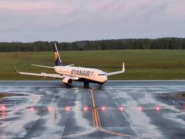 Luftfahrt: Sinkende Ticketpreise drücken den Gewinn bei Ryanair