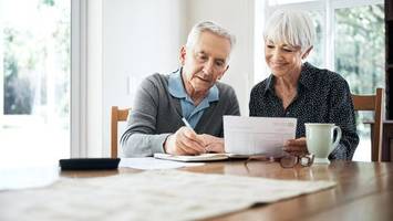 rente an die inflation koppeln? „sozialpolitischer rückschritt“