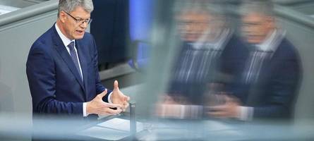 verkehrsminister patrick schnieder: der eif(f)elturm in berlin