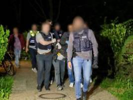breaking news: nach angriff vor bar in bielefeld: tatverdächtiger festgenommen