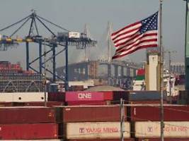 Erst Einbruch, dann Boom: Importwelle aus China rollt auf US-Häfen zu