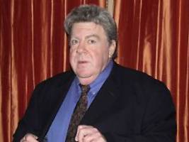 Wird für immer vermisst werden: Cheers-Star George Wendt mit 76 Jahren gestorben