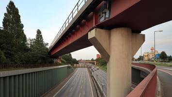 Tempelhof: A100-Brücke mit unerwarteten Schäden