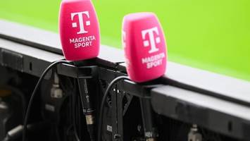 bericht: telekom sichert sich rechte für fußball-wm 2026