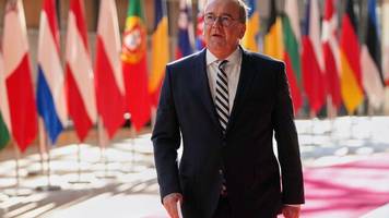 Krieg in der Ukraine: EU-Staaten setzen neue Russland-Sanktionen in Kraft