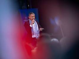 freibrief auf wackligen füßen: höckes gutachten ist vor allem show für die eigenen leute