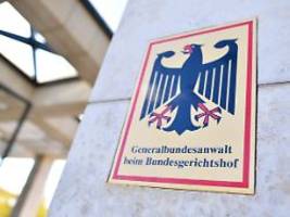 fünf bundesländer betroffen: rechtsextreme terrorzelle soll anschläge geplant haben - mehrere festnahmen