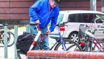 Polizei stoppt zwei Verdächtige in der Hochburg der Fahrraddiebe