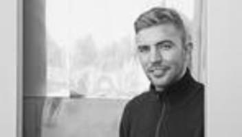 christoph kramer: christoph kramer trinkt kakao und spielt fußball-paddle