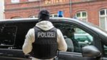 rechte terrorzelle?: expertin für rechtsextremismus in mv: jugend früher radikal