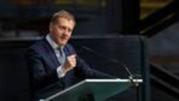 ukraine-hilfen: kretschmer beklagt spaltung in ukraine-frage