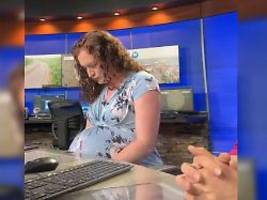 Breaking News: US-Journalistin moderiert trotz geplatzter Fruchtblase weiter