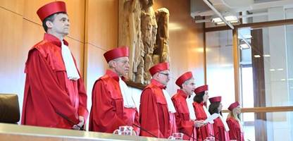 bundesverfassungsgericht: plenum nominiert eigene kandidaten für nachfolge von richter josef christ