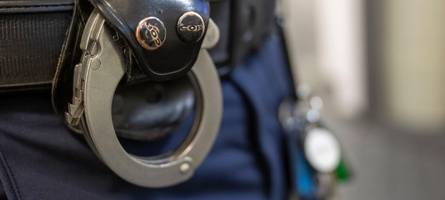 Razzia in Wohnung am Augsburger Leonhardsberg: Polizei nimmt Mann fest
