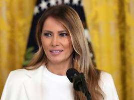 Lasst die Zukunft beginnen: Melania Trump macht ein Hörbuch - mit KI