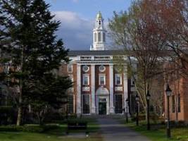 Pläne vorerst gekippt: US-Bundesgericht stoppt Trumps Harvard-Erlass