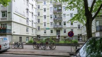 horrorhaus von hoheluft: mieter leben mit schimmel und kaputtem dach
