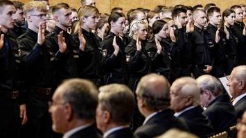 In Hamburg fallen Polizeibewerber reihenweise durch Deutsch-Test