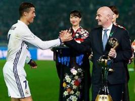 Wer schnappt sich CR7?: Gianni Infantino heizt heiße Ronaldo-Gerüchte an