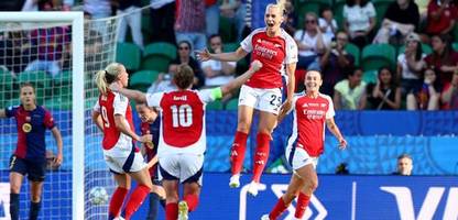 Champions League: Arsenal WFC gewinnt dank Stina Blackstenius gegen den FC Barcelona