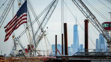 US-Handelspolitik: Wie gefährlich wäre ein 50-Prozent-Zoll für die deutsche Wirtschaft?